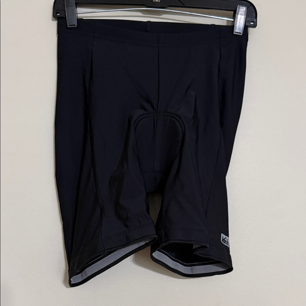 Rei Black Cycling Shorts women M outdoor performance sports padded